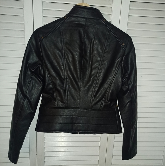 Women's Leather Jacket - Picture 2 of 3